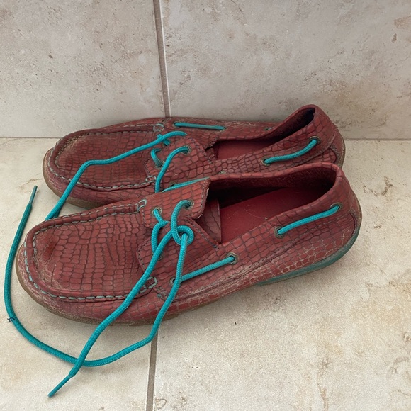 Women’s twisted x driving Mocs - Picture 2 of 2